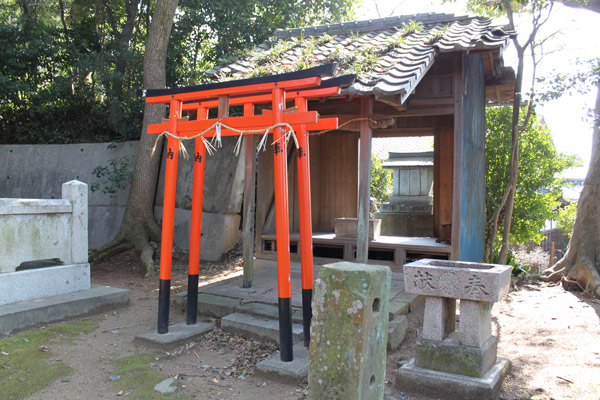 稲荷神社の画像