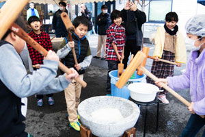 猪熊地区 餅つき大会