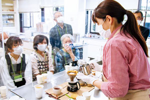ふれあい講座「こころ緩める珈琲時間」