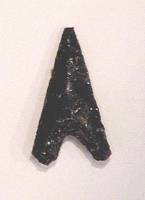 打製石鏃（黒曜石製）の画像